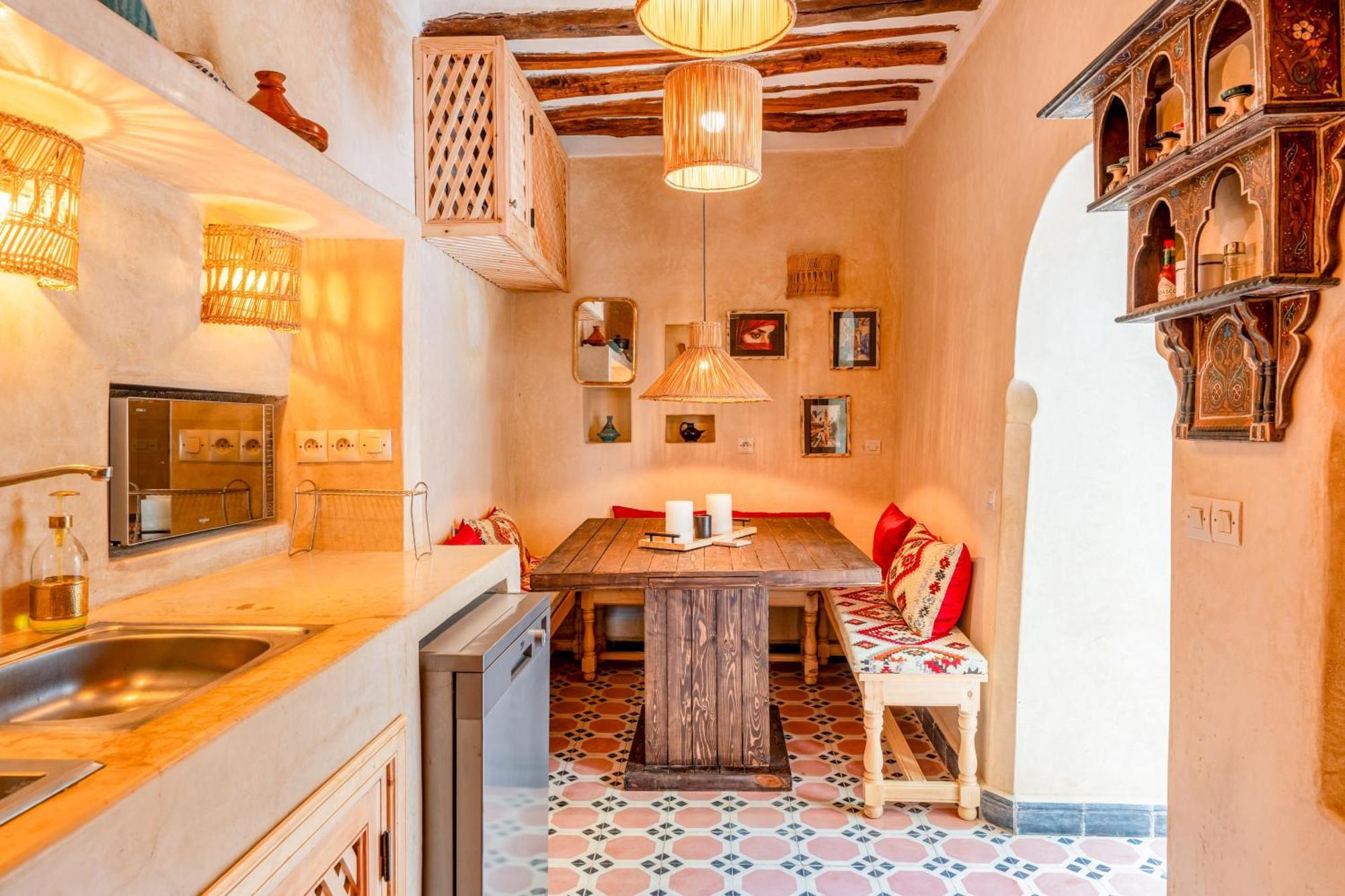 Dar Palma Heated Pool Jacuzzi Heart Of Marrakech Medina Vakantiehuis Marrakesh